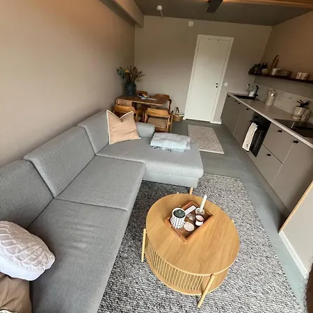 펜션 Micro-cabin In Royksundskanalen Bomlo