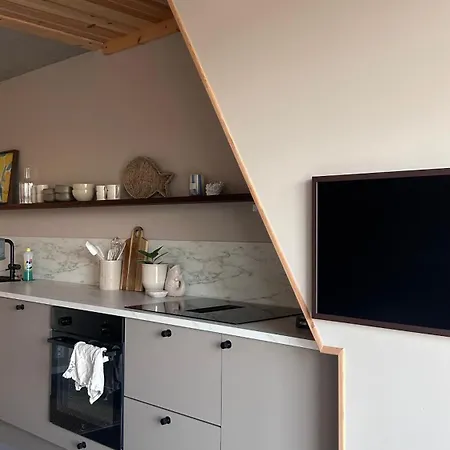 펜션 Micro-cabin In Royksundskanalen Bomlo